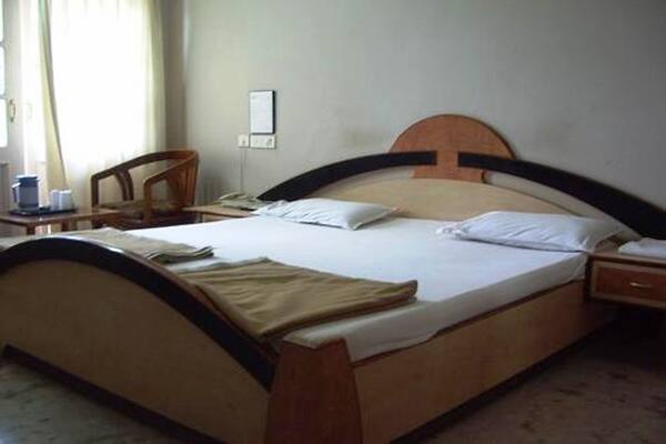 Kahlon Hotel & Restaurant, Rudrapur 2